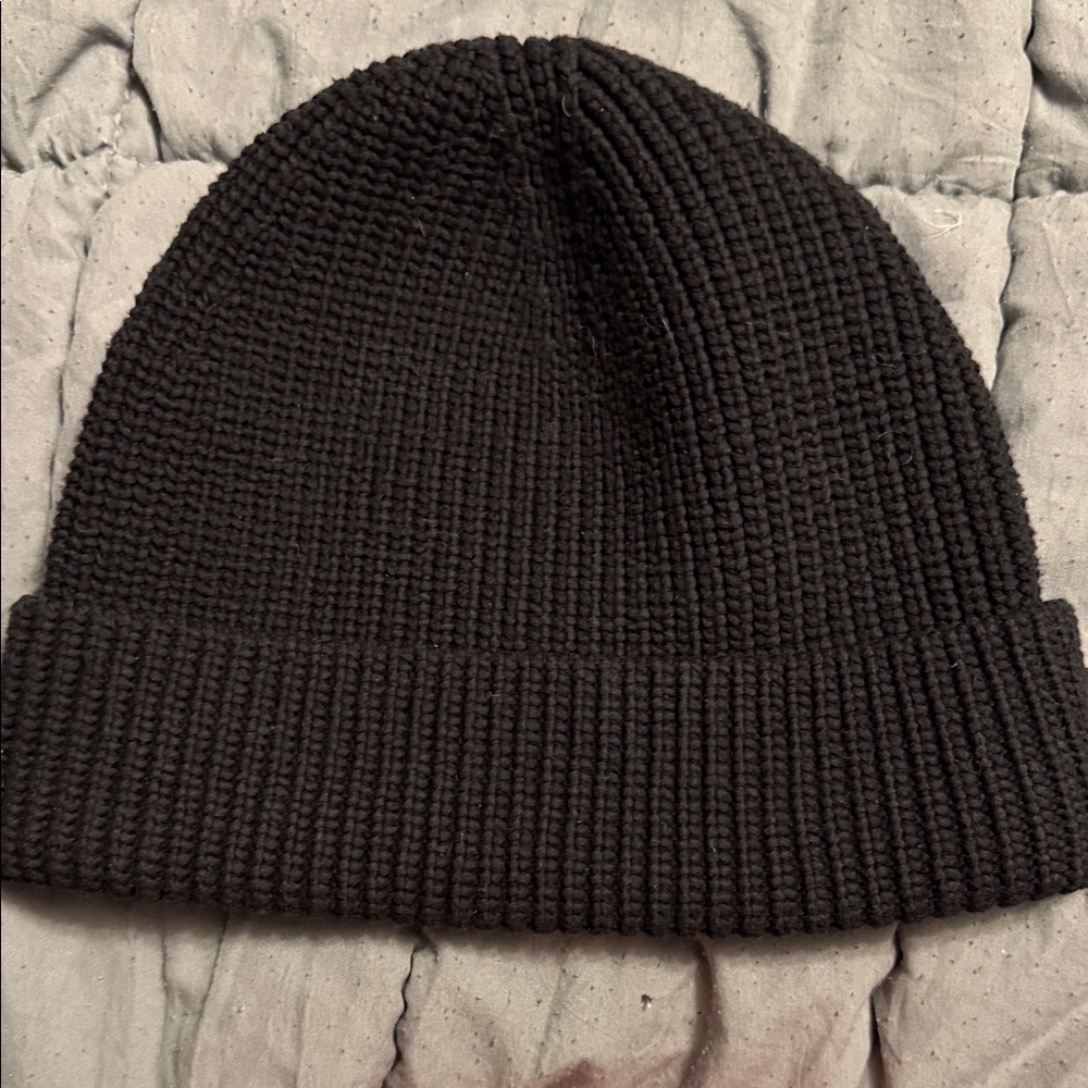 Lululemon Unisex Black Knit Hat (small/medium)